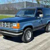 1989 Blue Ford Bronco II thumbnail