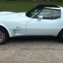 1979 blue/white Chevrolet Corvette thumbnail