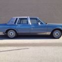 1986 Regatta Blue Lincoln Town Car thumbnail