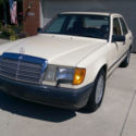 1987 Beige Mercedes-Benz 300-Series thumbnail