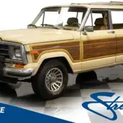 1989 Sand Jeep Grand Wagoneer thumbnail