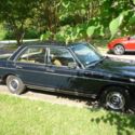 1983 Blue Mercedes-Benz 200-Series thumbnail