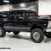 1970 PPG Titanium Black Metallic Chevrolet Suburban thumbnail