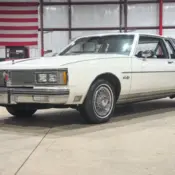 1983 Cotillion White Oldsmobile 98 thumbnail