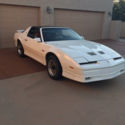 1989 White Pontiac Firebird thumbnail