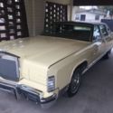 1977 Yellow Lincoln Continental thumbnail