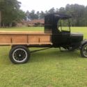 1925 Black Ford Model T thumbnail