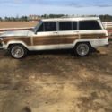 1988 White Jeep Wagoneer thumbnail