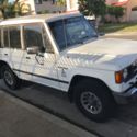 1989 White Mitsubishi Montero thumbnail