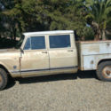 1972 Gold International Harvester Travelette, Travelall, 1210 thumbnail