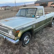 1972 Green Jeep J4000 J10 1/2 ton pickup thumbnail