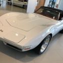 1970 White Chevrolet Corvette thumbnail