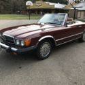 1984 Burgndy Mercedes-Benz 300-Series thumbnail