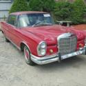 1962 Red Mercedes-Benz 200-Series thumbnail