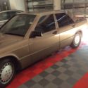 1990 Brown Mercedes-Benz 190-Series thumbnail