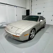 1986 Silver Porsche 944 thumbnail