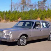 1988 Silver Lincoln Town Car thumbnail