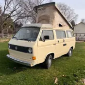 1980 Brown Volkswagen Vanagon thumbnail