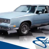 1986 Blue Oldsmobile Cutlass thumbnail