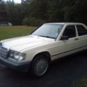 1986 Off White Mercedes-Benz 190-Series thumbnail