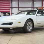 1991 Artic White Pontiac Firebird thumbnail