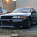 1990 Gray Nissan GT-R thumbnail