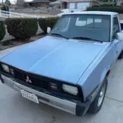 1984 Blue Mitsubishi Mighty Max thumbnail