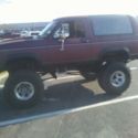 1986 Red Ford Bronco thumbnail