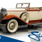 1932 Cream Chrysler CI thumbnail
