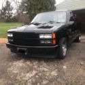 1990 Black Chevrolet C/K Pickup 1500 thumbnail