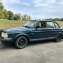 1992 Teal Volvo 240 thumbnail