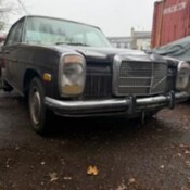 1972 Black Mercedes-Benz 220D thumbnail