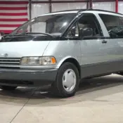 1992 Silverleaf Metallic Toyota Previa thumbnail