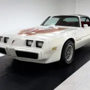 1979 Cameo White Pontiac Firebird thumbnail