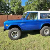 1973 Blue Ford Bronco thumbnail
