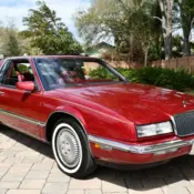 1990 Red Buick Riviera thumbnail