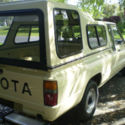 1985 beige Toyota Pickup thumbnail