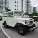 1974 White Toyota Land Cruiser thumbnail