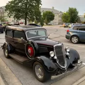 1934 Burgundy Ford Deluxe thumbnail