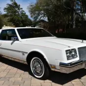 1985 White Buick Riviera thumbnail