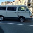 1990 Cream Volkswagen Bus/Vanagon thumbnail