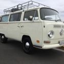 1970 White Volkswagen Bus/Vanagon thumbnail