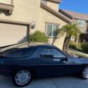 1986 Blue Porsche 928 thumbnail
