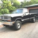 1990 Black / Gray Dodge Other Pickups thumbnail