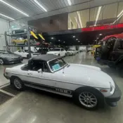 1974 WHITE MG MGB thumbnail